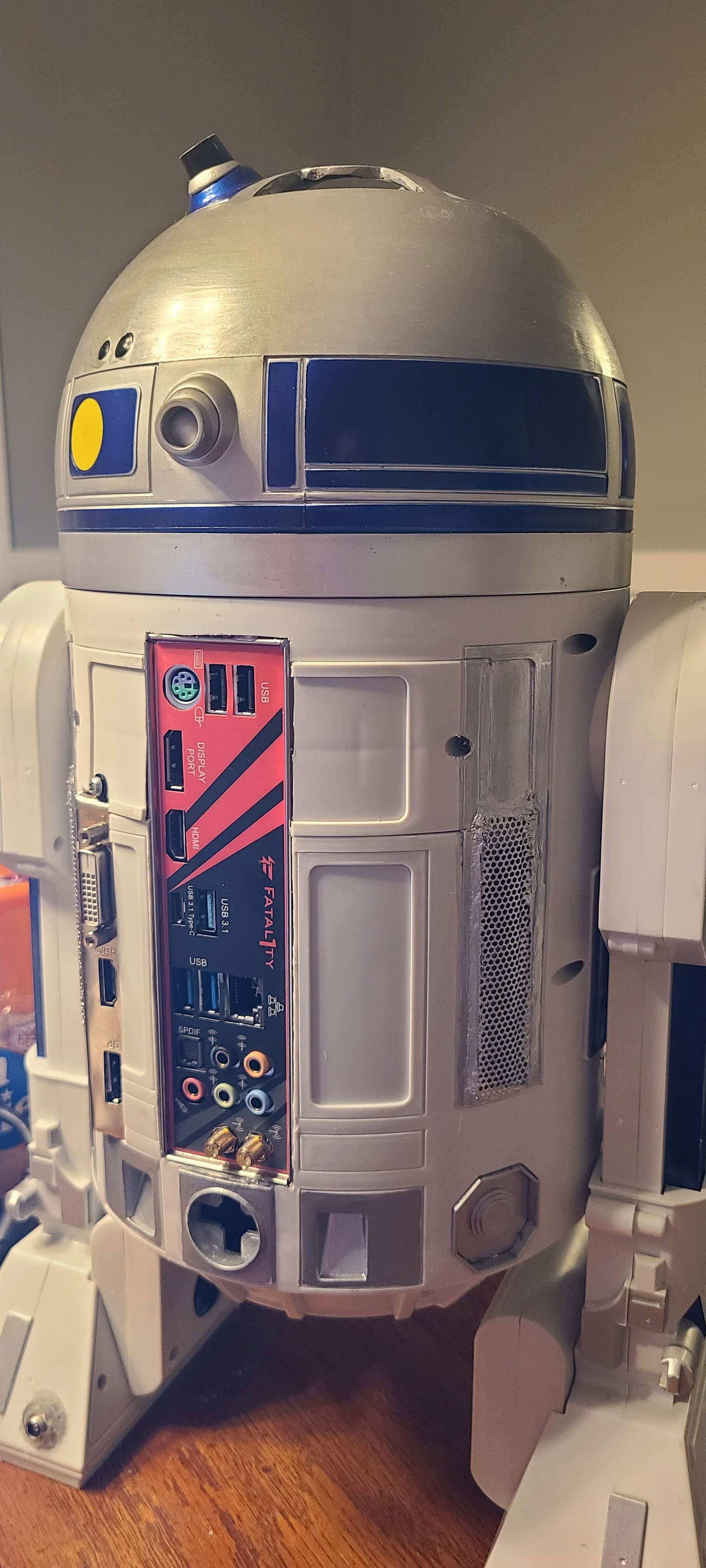 R2D2 Desktop PC » builds.gg