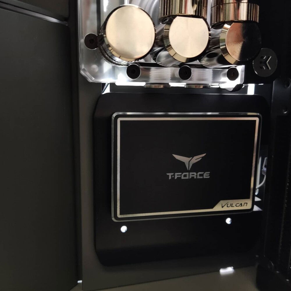 T force vulcan ssd matched perfectly to the concept