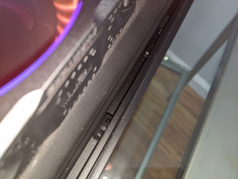 They also did a flawless job in terms of radiator support. I can confidently say, pretty much every rad on the market will fit. Hardware Labs GTS/GTX's extra width is no problem in all slots.