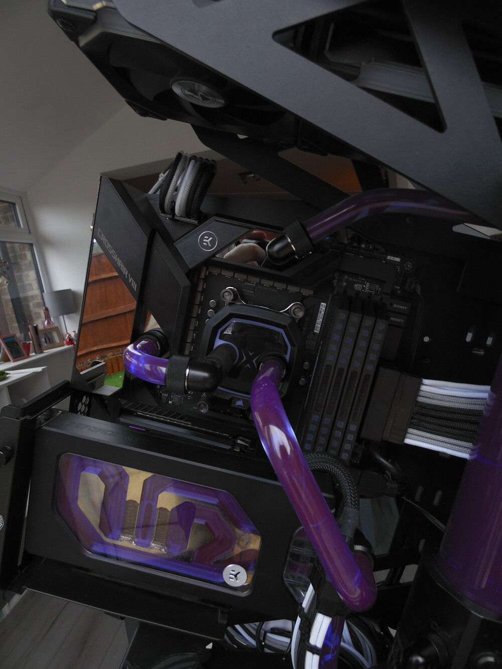 CPU and GPU Fitted close