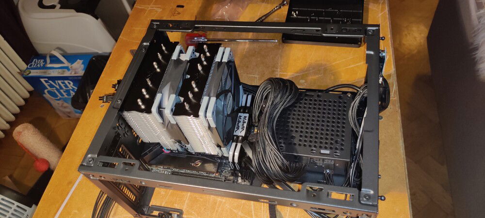 Yes it does! And not a millimeter wasted.