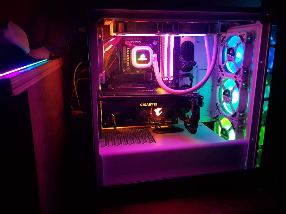 Gigabyte RTX 2080 Ti, Original black GPU.