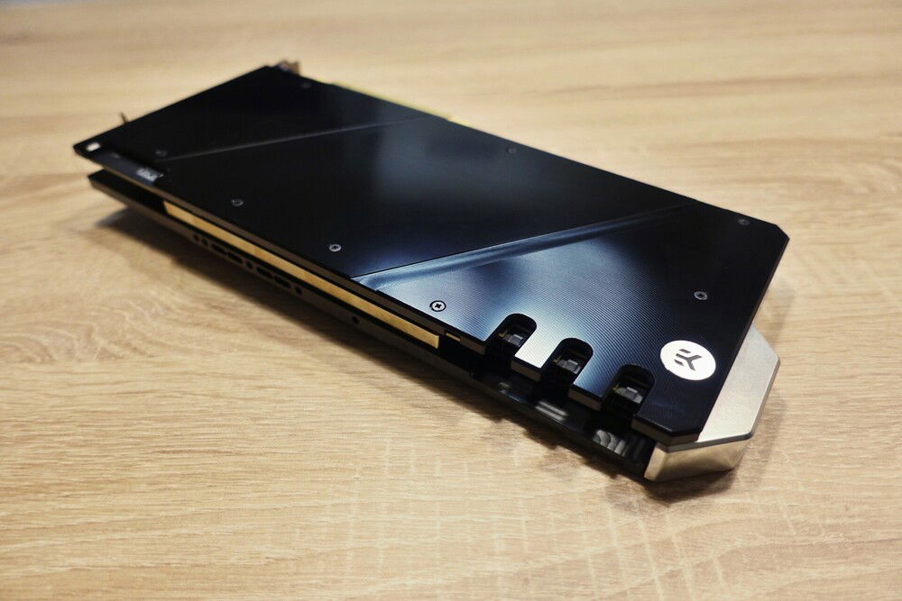 Complete GPU with side plastic in chrome.