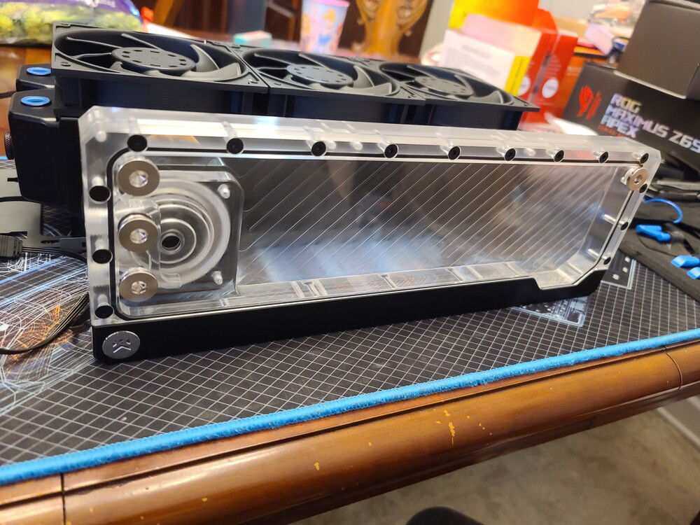 EK 360 mm res to mounted horizontally on bottom rad