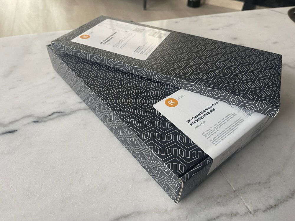 GPU block + backplate arrived!