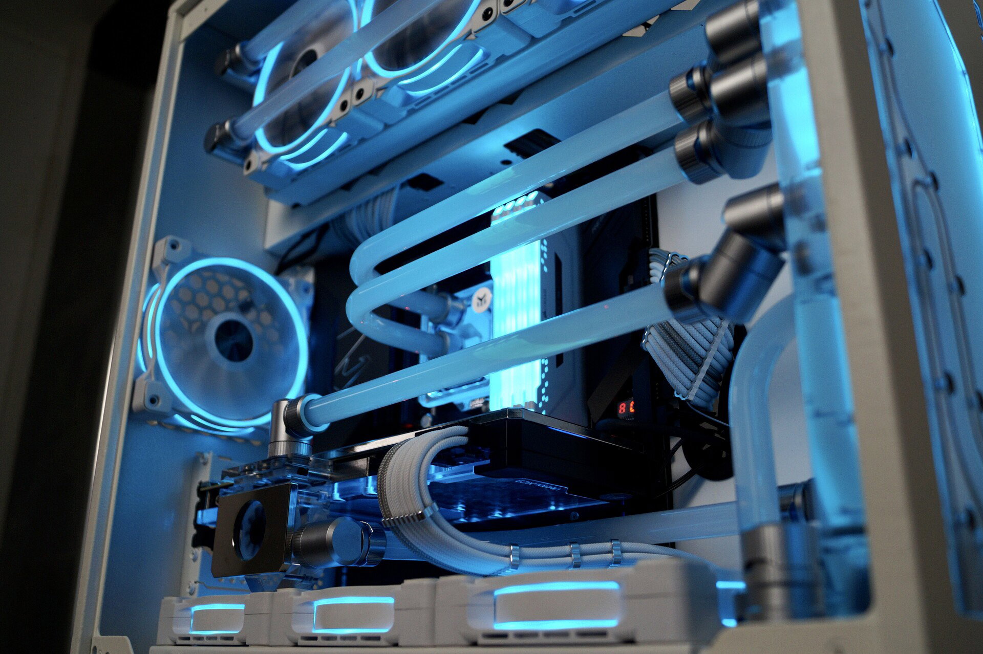 #4 EK InWin 303 » builds.gg