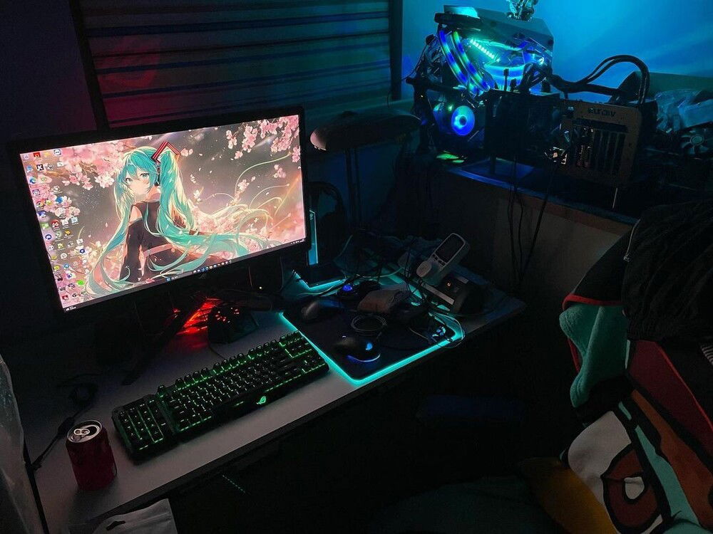 Overall build with the new chair (covered) and in dark room.