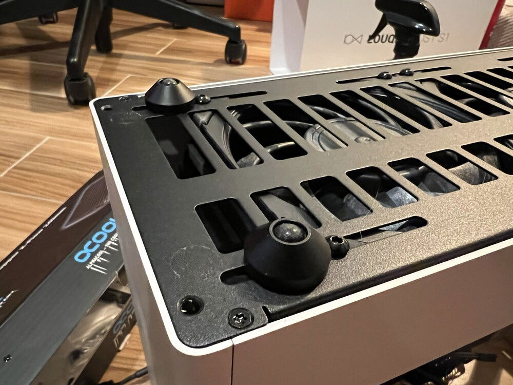 Aluminum keyboard feet as replacement feet