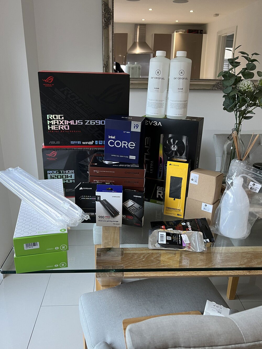 Nothing better than coming home to a box full of goodies…☺️