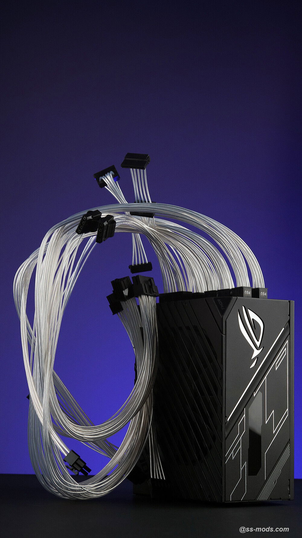 CableMod custom cables for Thor 1200 :)