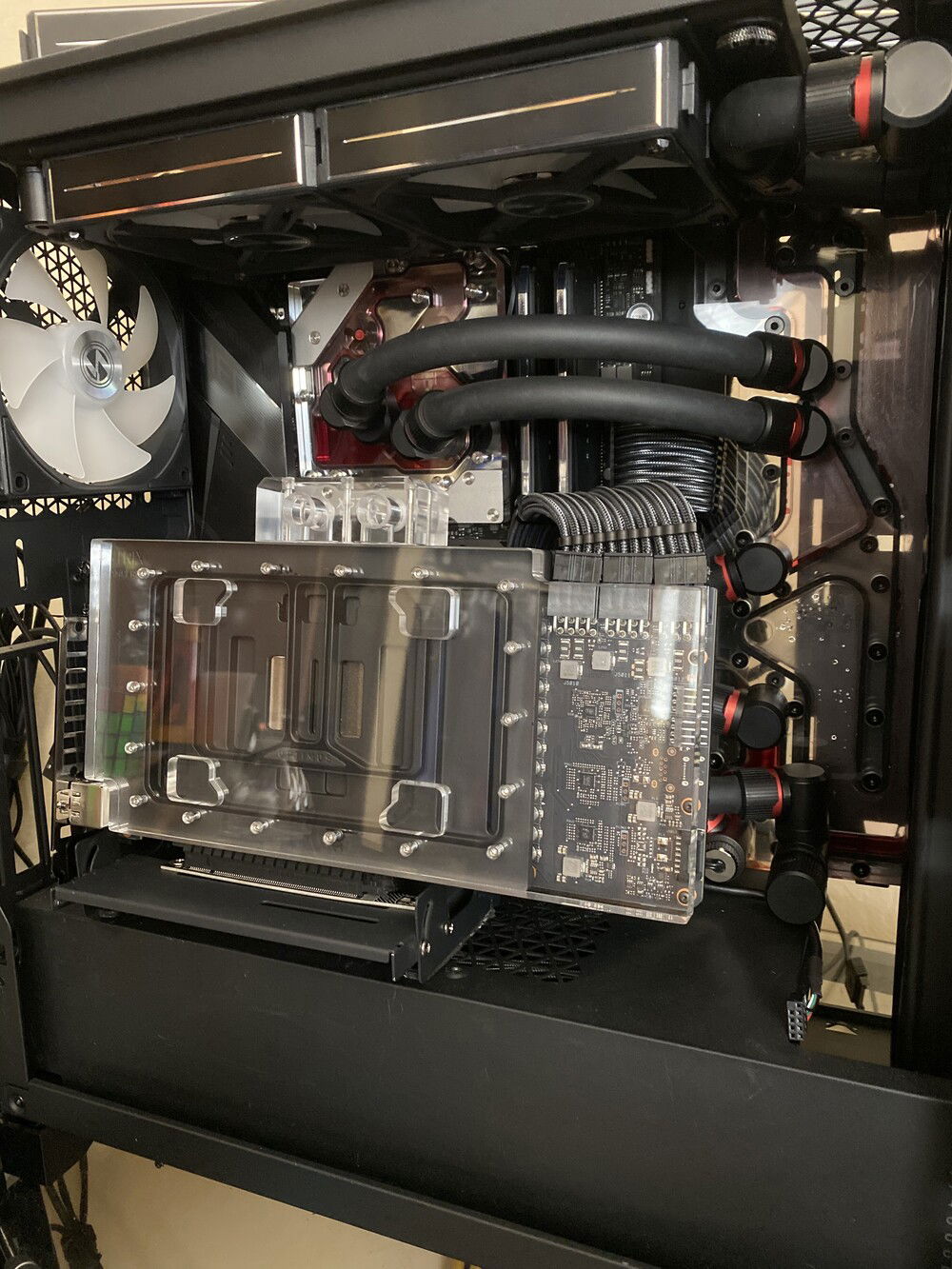 Installed the Optimus  waterblock, connected the tubes, did another leak test,  filled the system and it was good to go!! This waterblock gave me much less of a hassle overall.