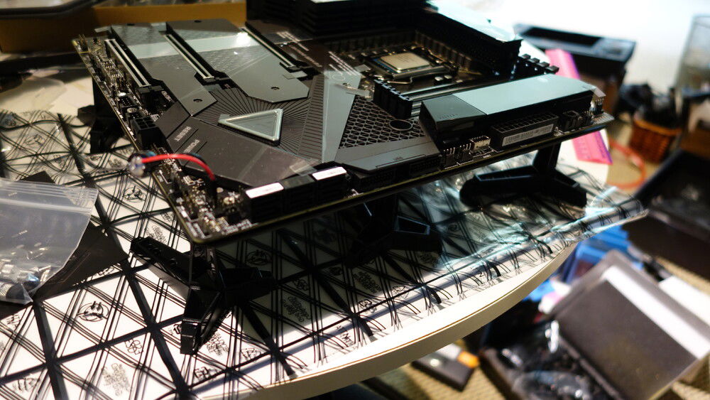 mobo kit includes nice stands to use as test bench.