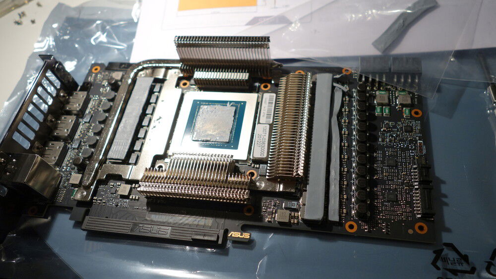 brings back memories of the first time i did a custom GPU block on my GTX295 a long time ago... except this time i didn't even bother testing out the card on the original air cooler