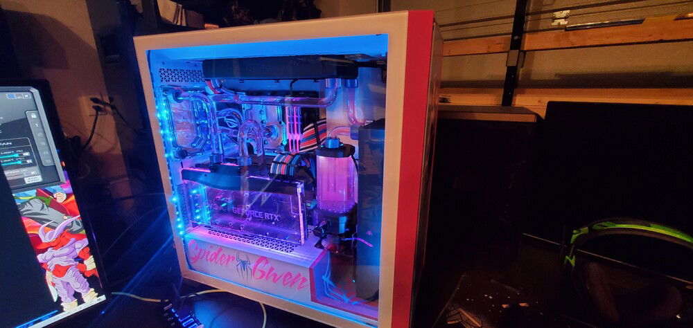 Finally got my last 2 custom 8 pin gpu cables in from cable mod. With blue led