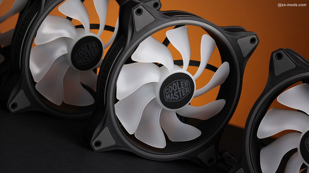 Cooler Master HALO 140mm fans and EKWB CE 280 radiators :)