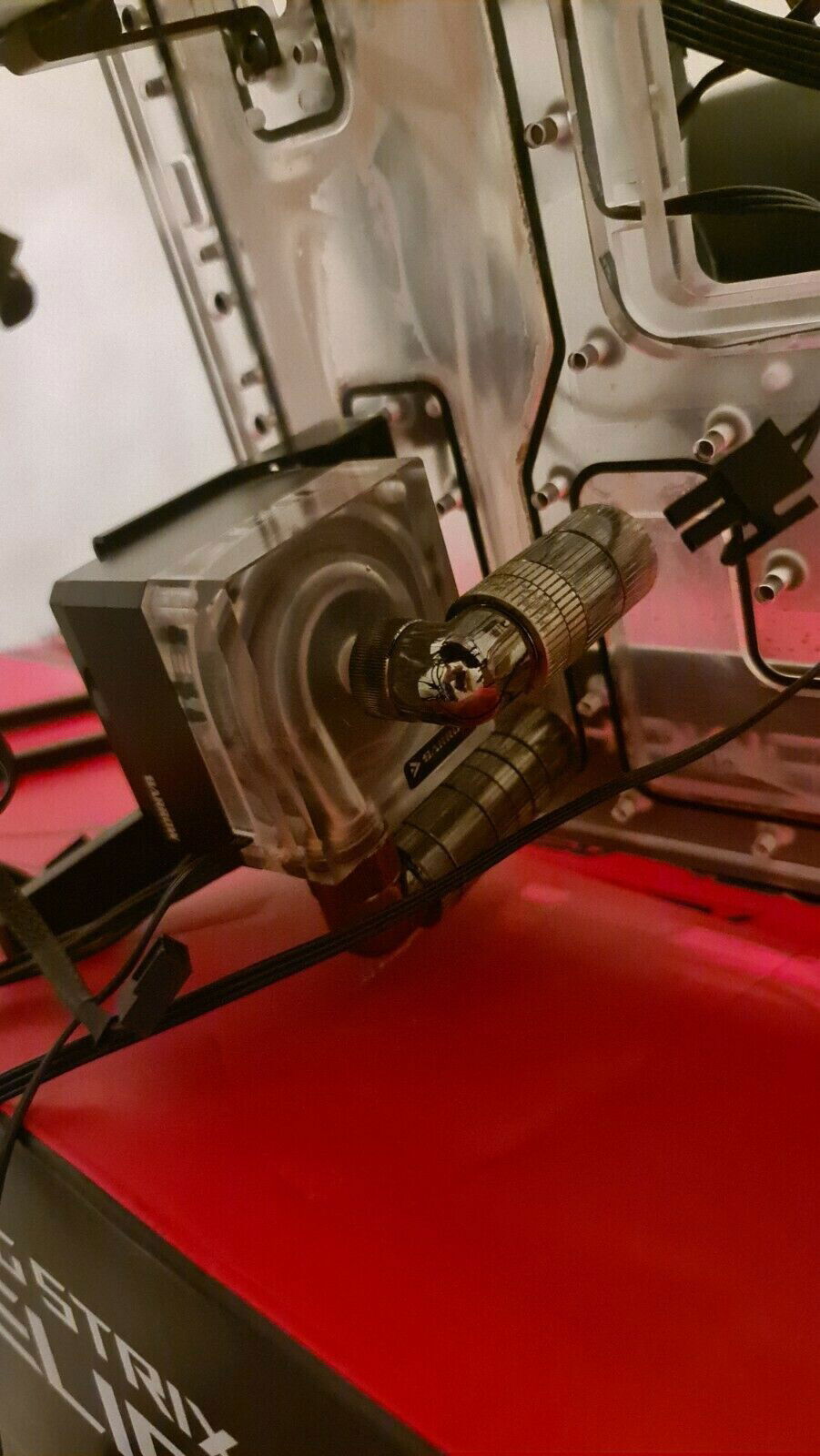 what a complete waste of space this pump is and noisy af 😆