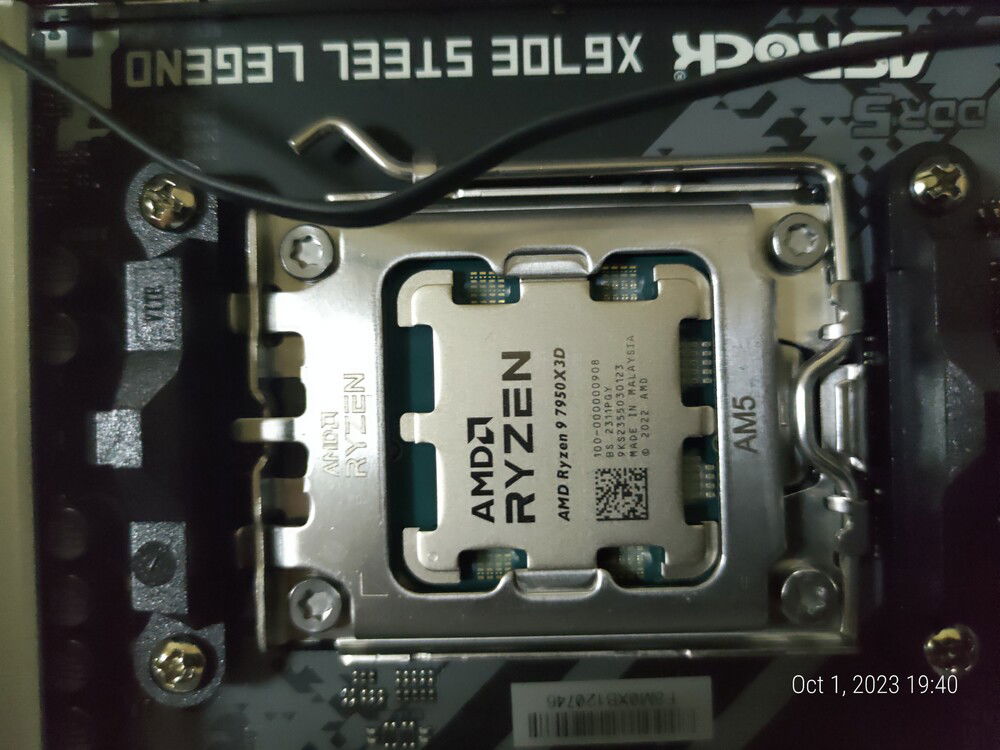 Hope I got the CPU installed right. My fear of LGA and the fact that this is my first time dealing with AM5 made this a nightmare to install.