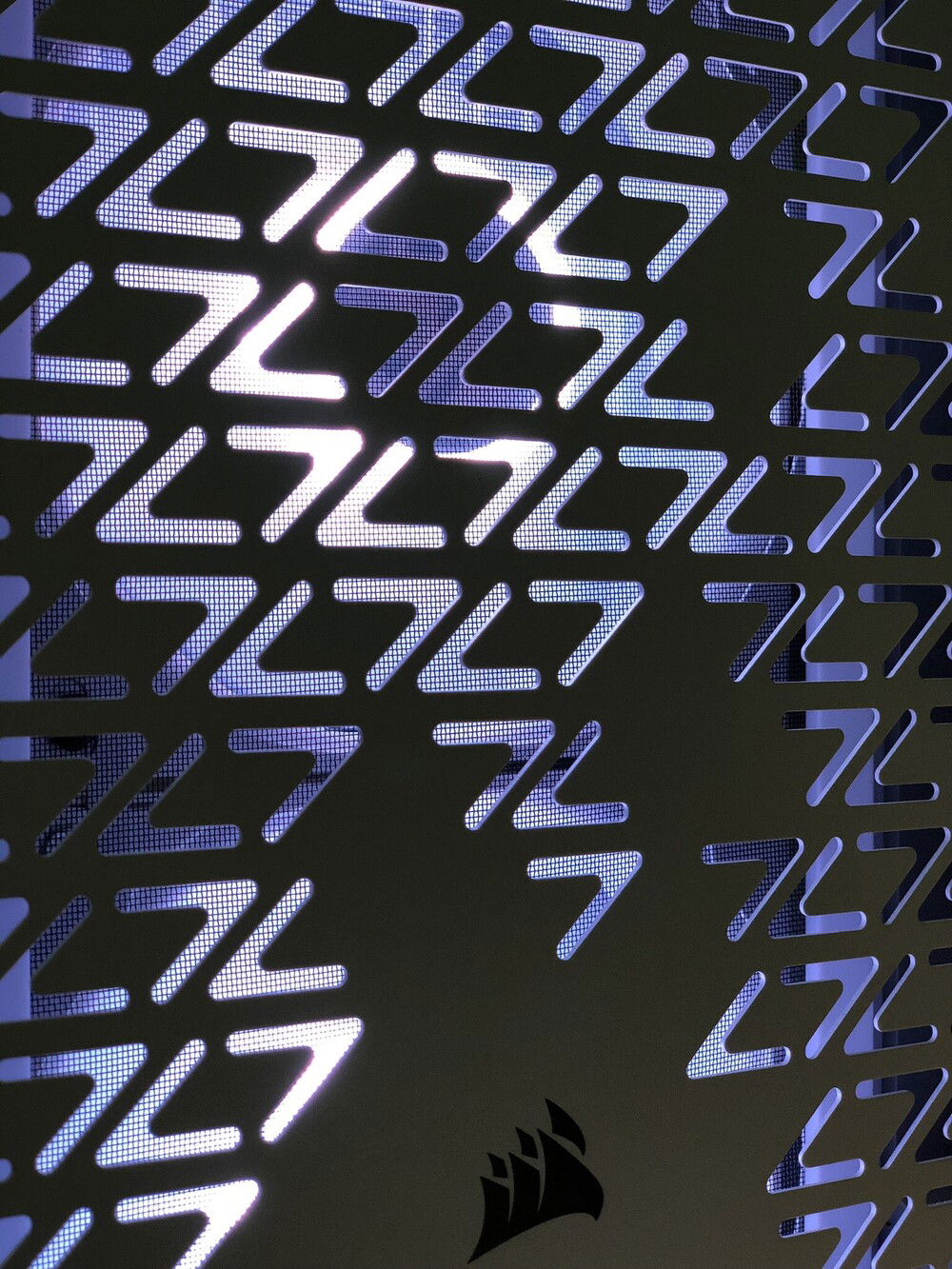 White rules the build all over, and some touches of grey in some parts. Some of the parts where not white or grey and had to be painted.