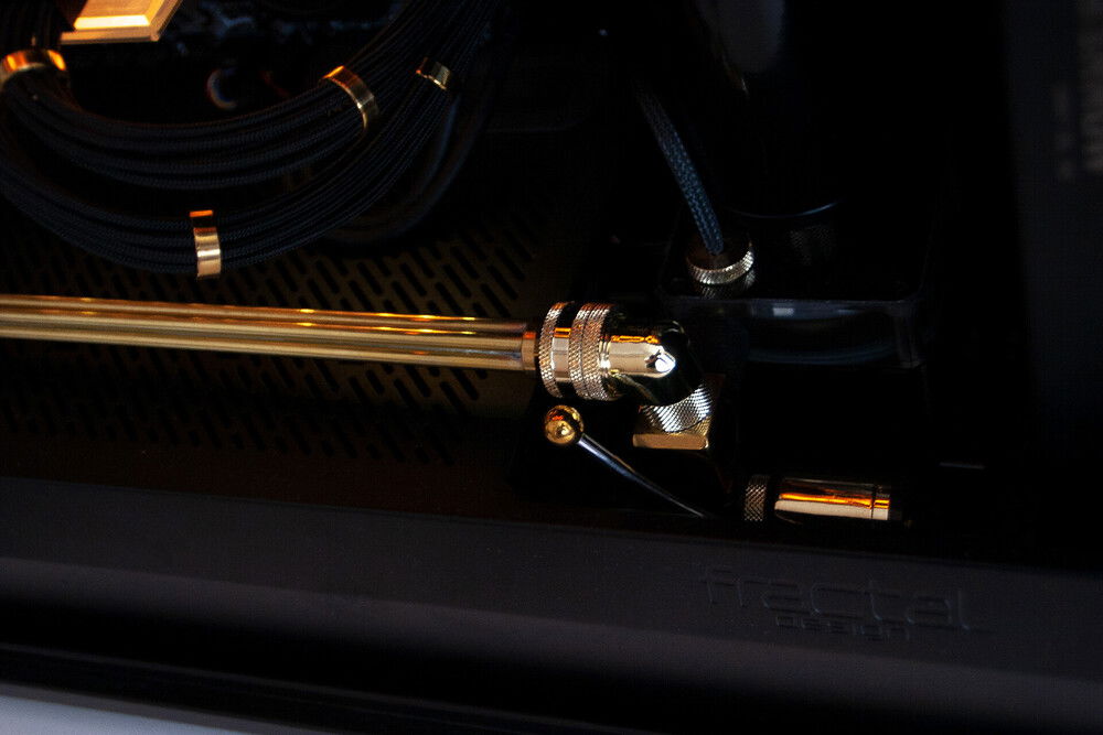 Small lever for drain valve