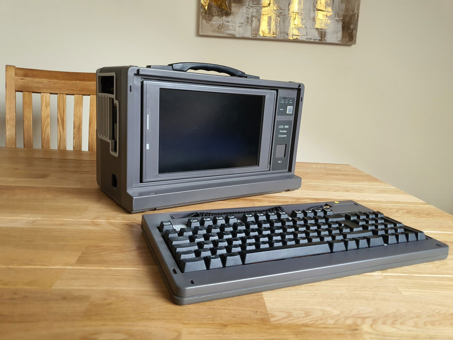 Refreshed portable computer 1988 builds gg