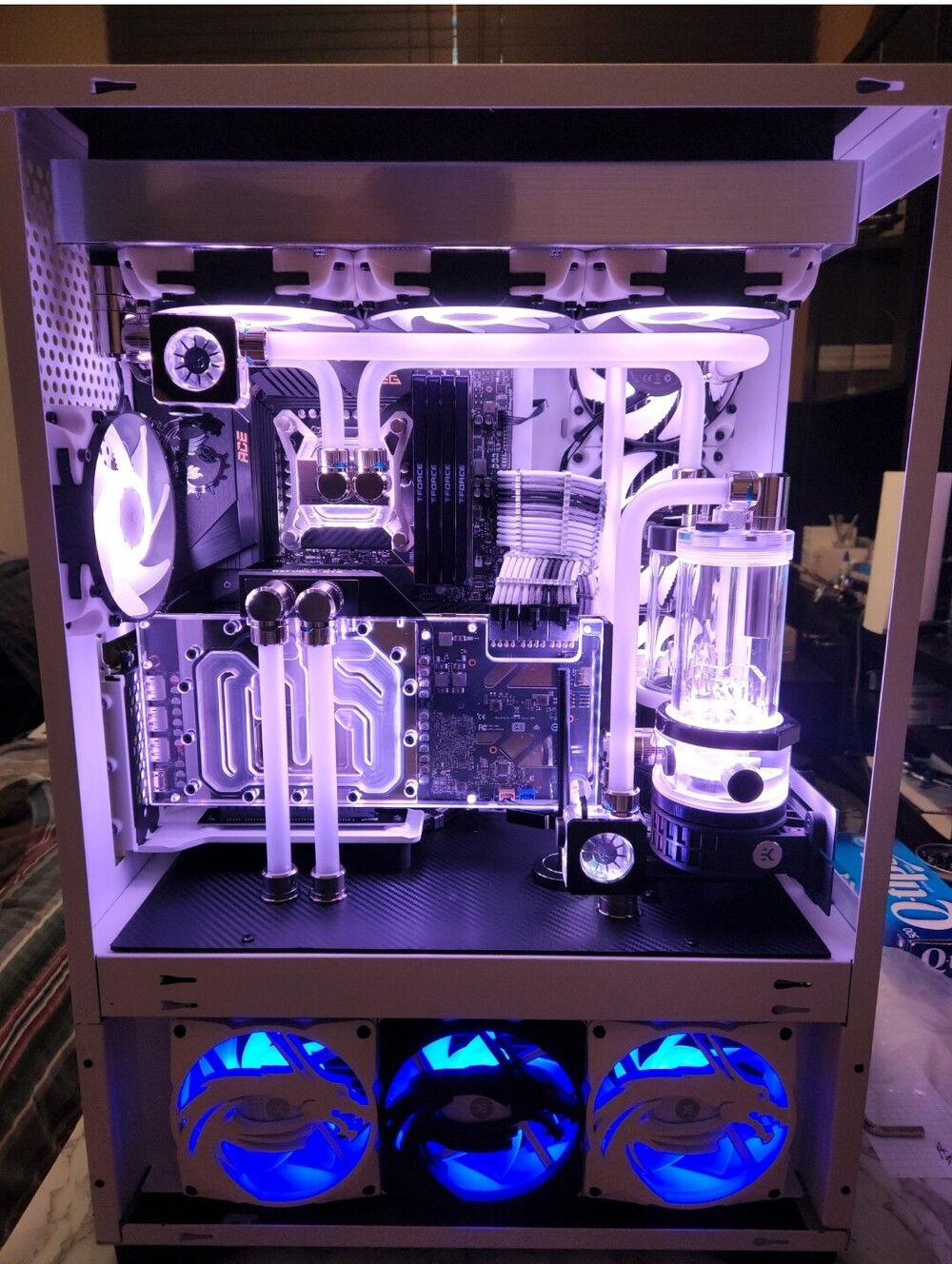 Testing lighting before filling. Aquacomputer Farbwerk360 still set with effects from previous build...