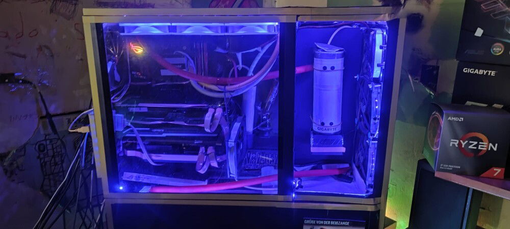 Now it looks kinda crappy now, since taps loosing up and yeah, leds wont stick :P guess it will take me annother forever, maybe u tell me what i coudl do,lookin out for some ideaz :D