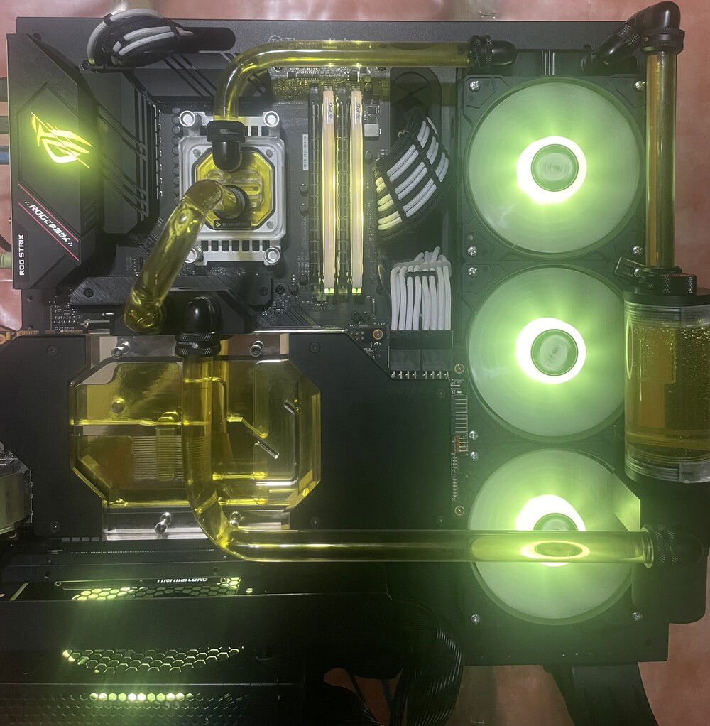 Finally all finished with the tubing and water block install