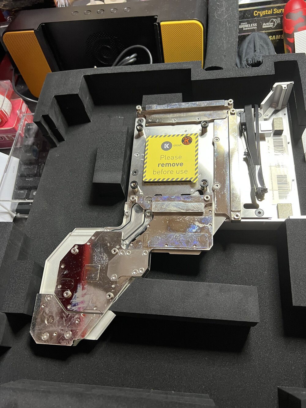 Doing abit of cleaning of monoblock