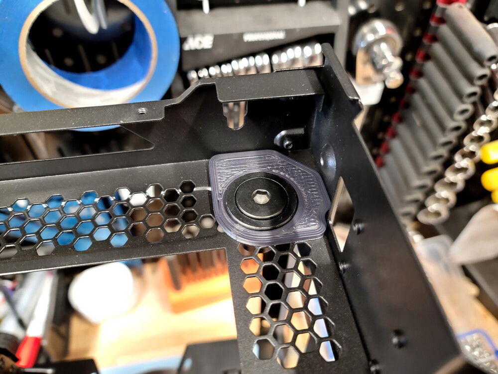 Fill port mounting plate.