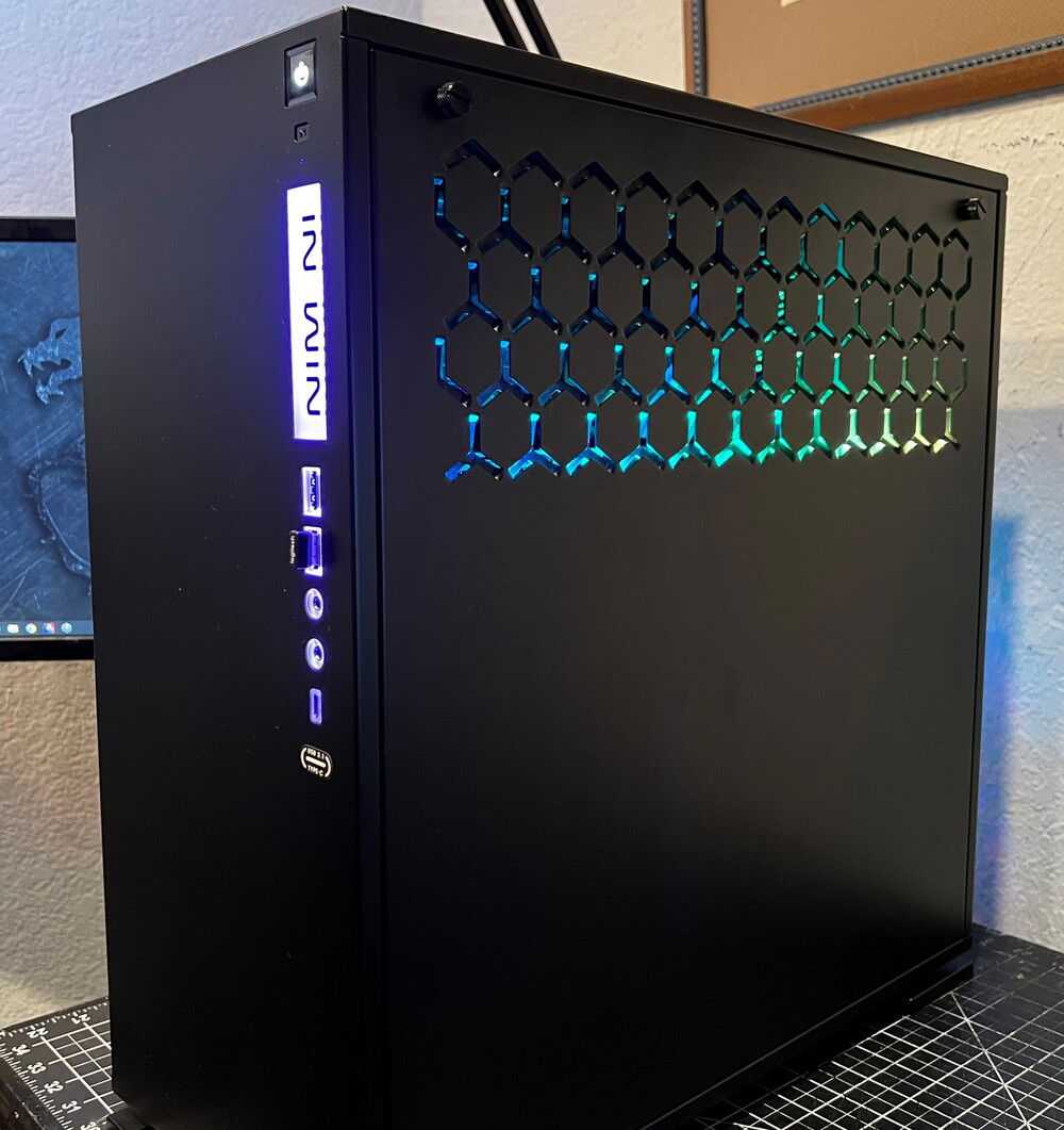 In Win PCケース 303C Black 20170510065734_64601.jpg