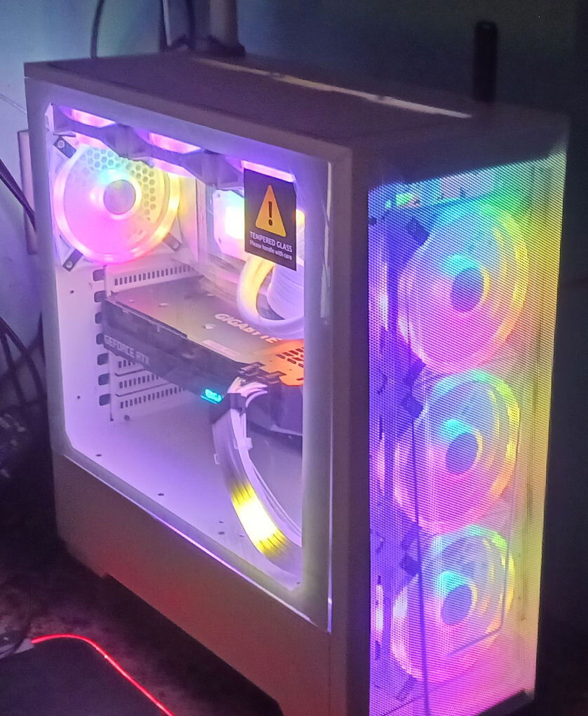 Phanteks Eclipse G A Builds Gg