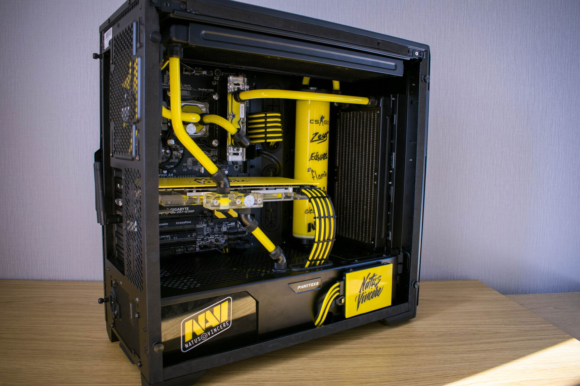 Na'Vi.CSGO Themed » builds.gg