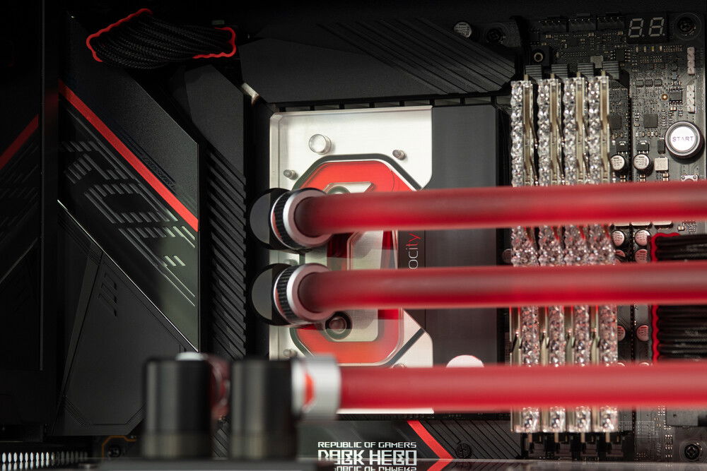 I wanted there to be angled fittings on the GPU and CPU block. I think 45 fitting/45 bend is more interesting that a 90* bend or big extensions on a 90* fitting.