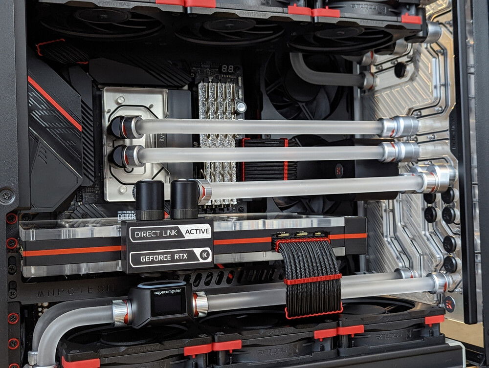 Almost makes me wonder if clear fluid would have been better. Maybe when a 4090 is added we'll do that.