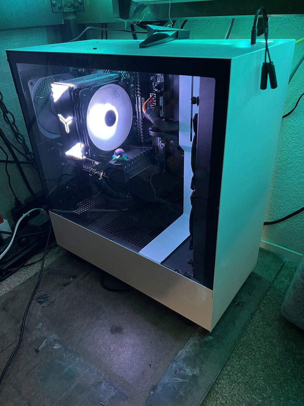 This is before changes just standard air cooler, kinda boring.