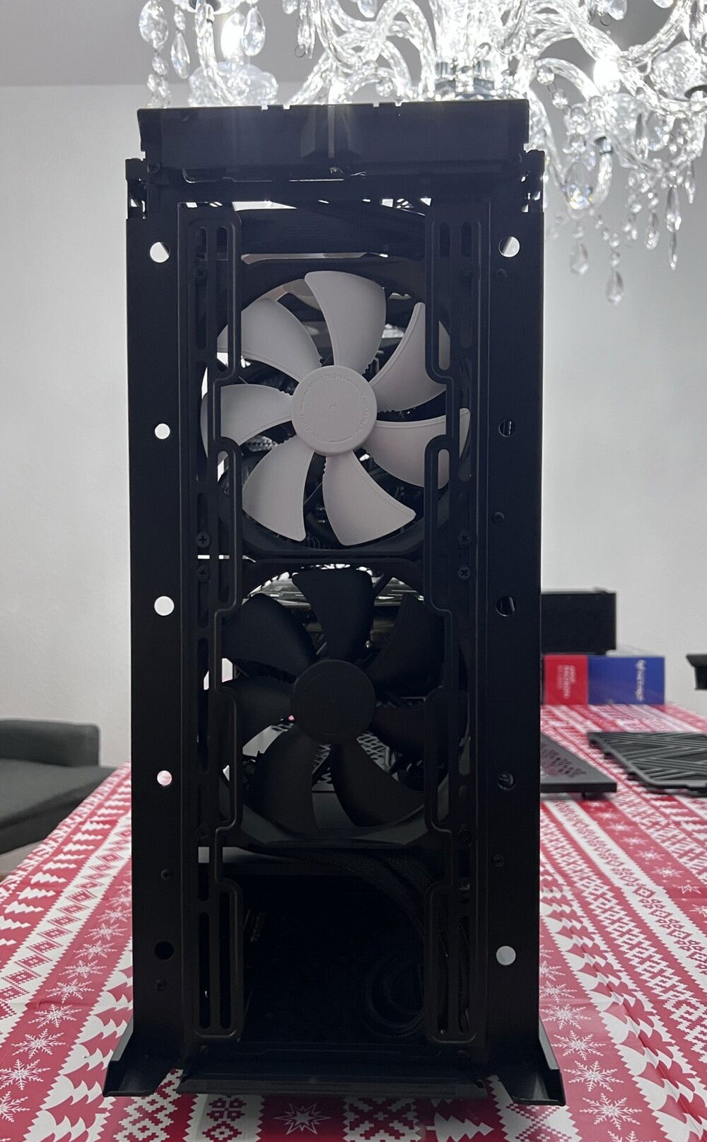 Midrange Gaming in Fractal Design Define 7 Compact »