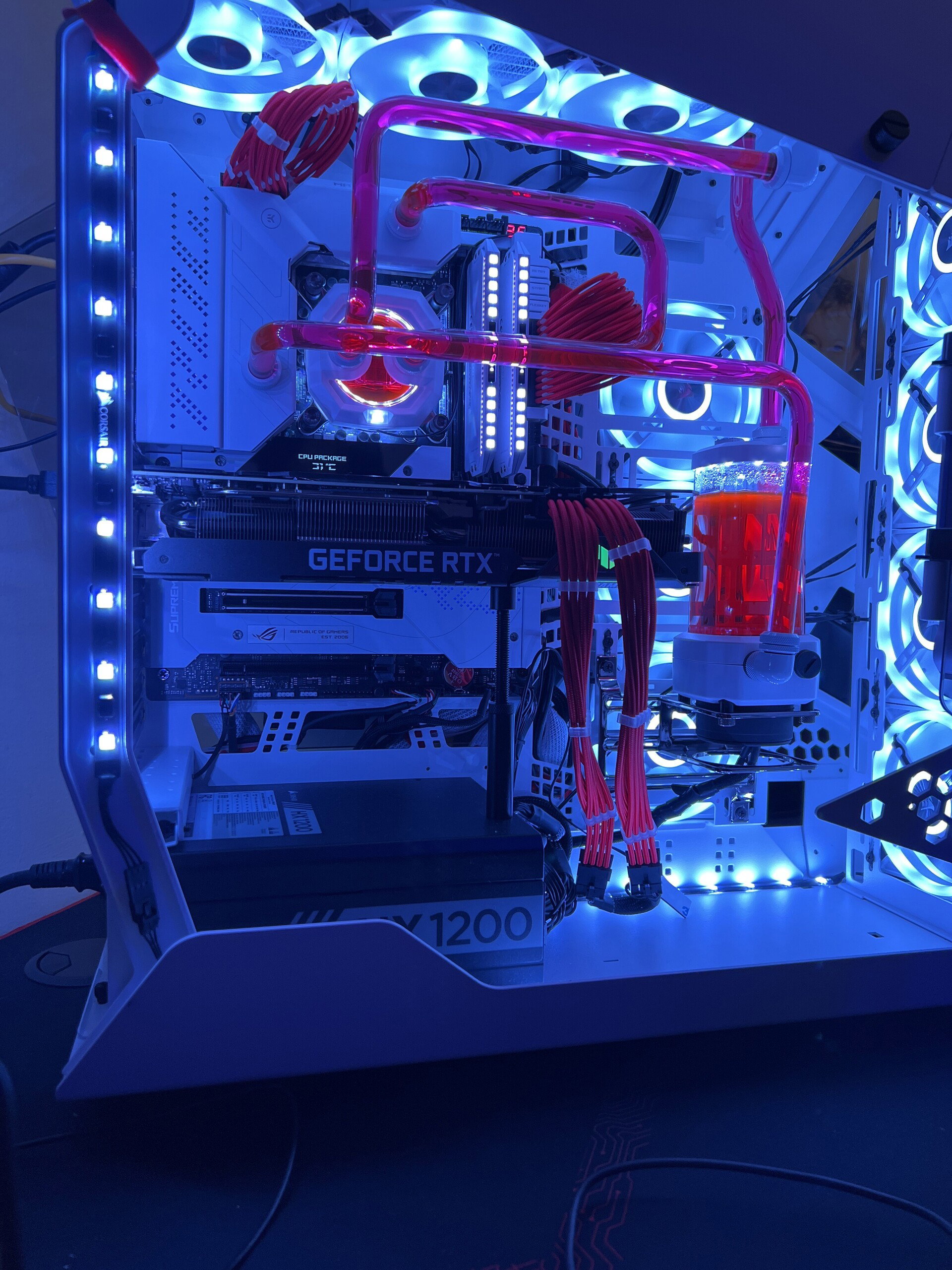 Gaming Rig Liquid Custom My first liquid build » builds.gg