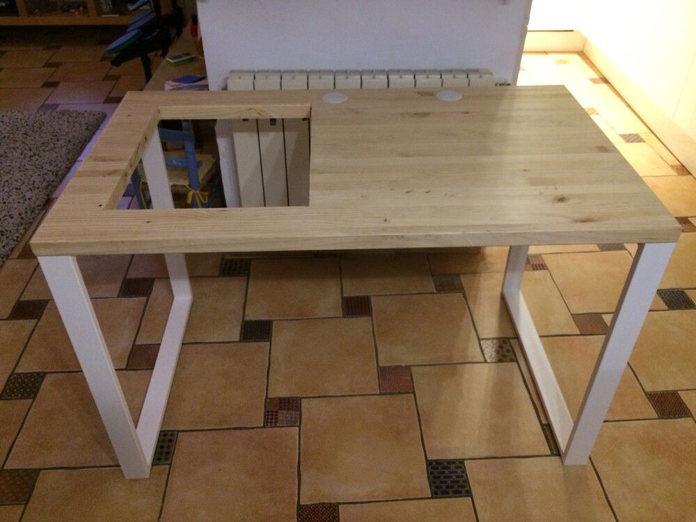 View of the table only: 120x70x75mm (L,W,H)