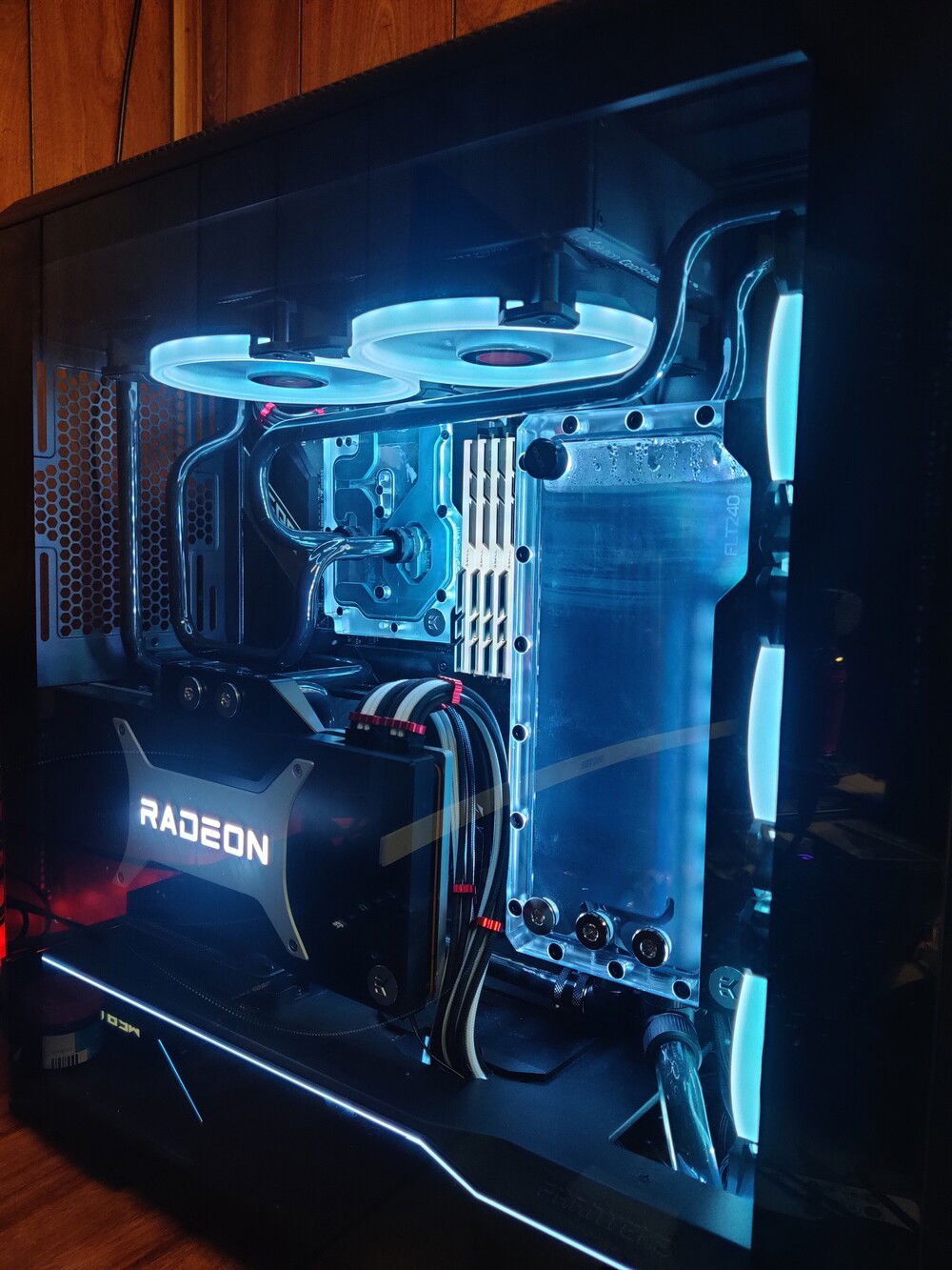 GoChiller black graphene coolant installed, also have RGB full synced now.