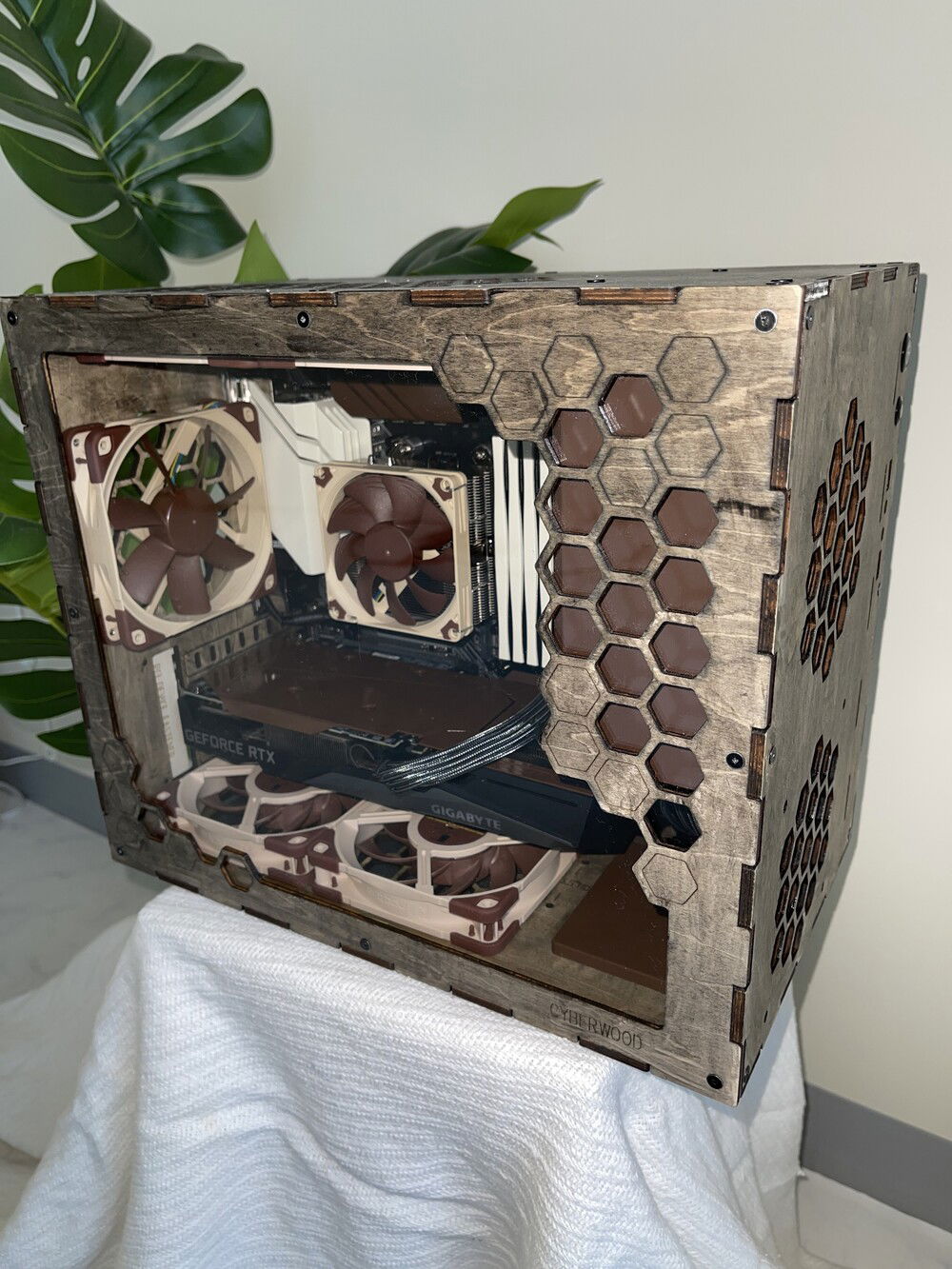 NOCTUA Wood Theme » builds.gg