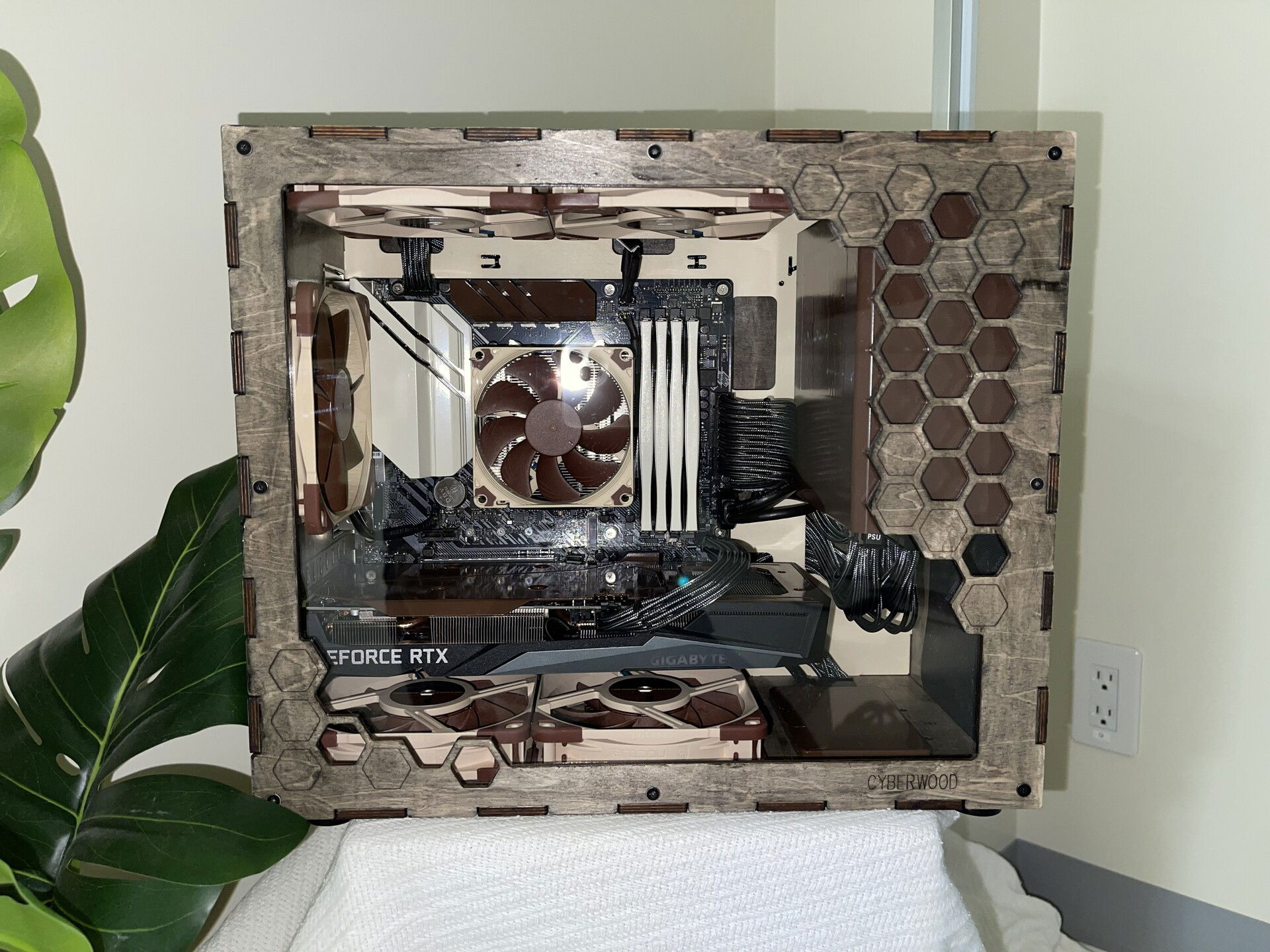 NOCTUA Wood Theme » builds.gg