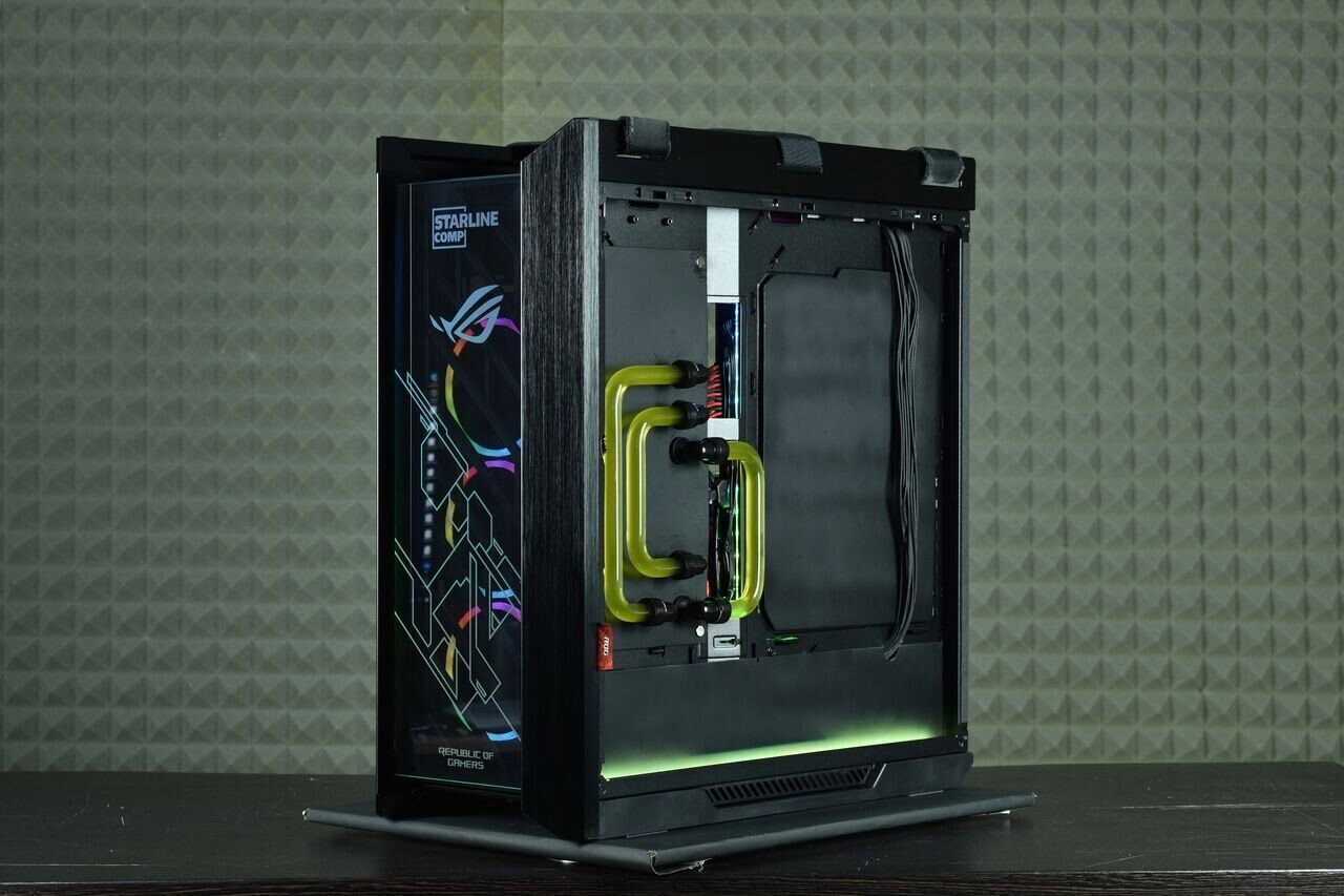 Asus ROG Strix Helios Black+Red Rev 2.0 =) » builds.gg