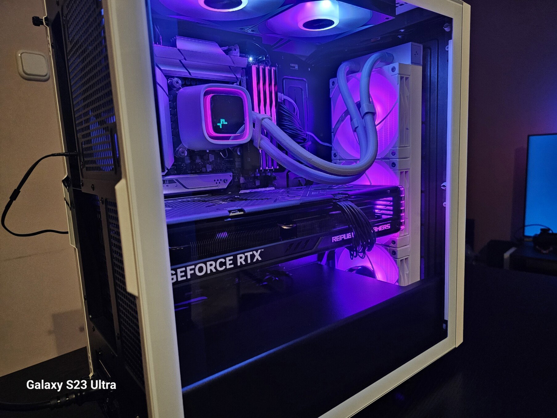 Brand new PC for my best friend » builds.gg