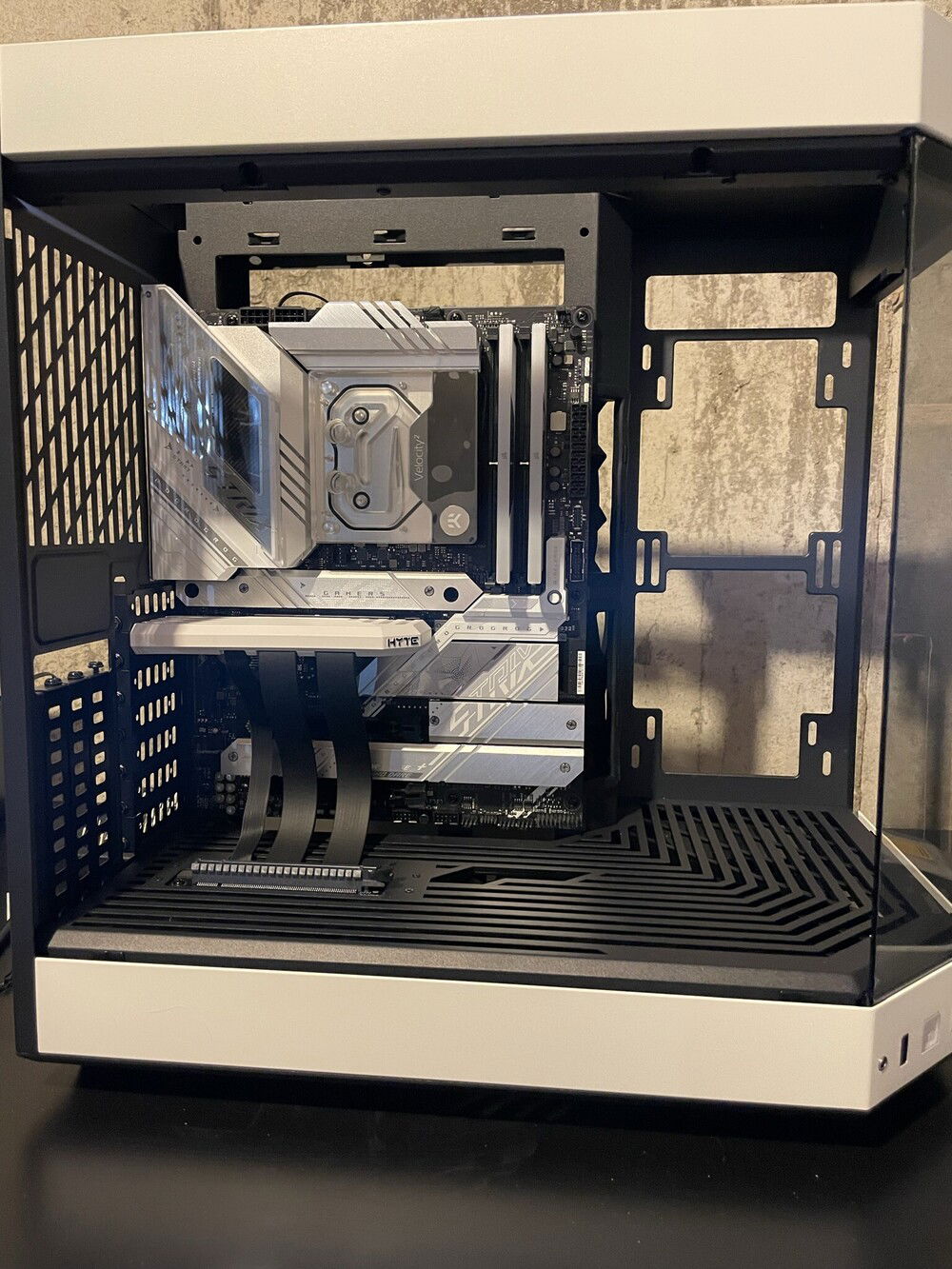 Motherboard installed into the Y60.