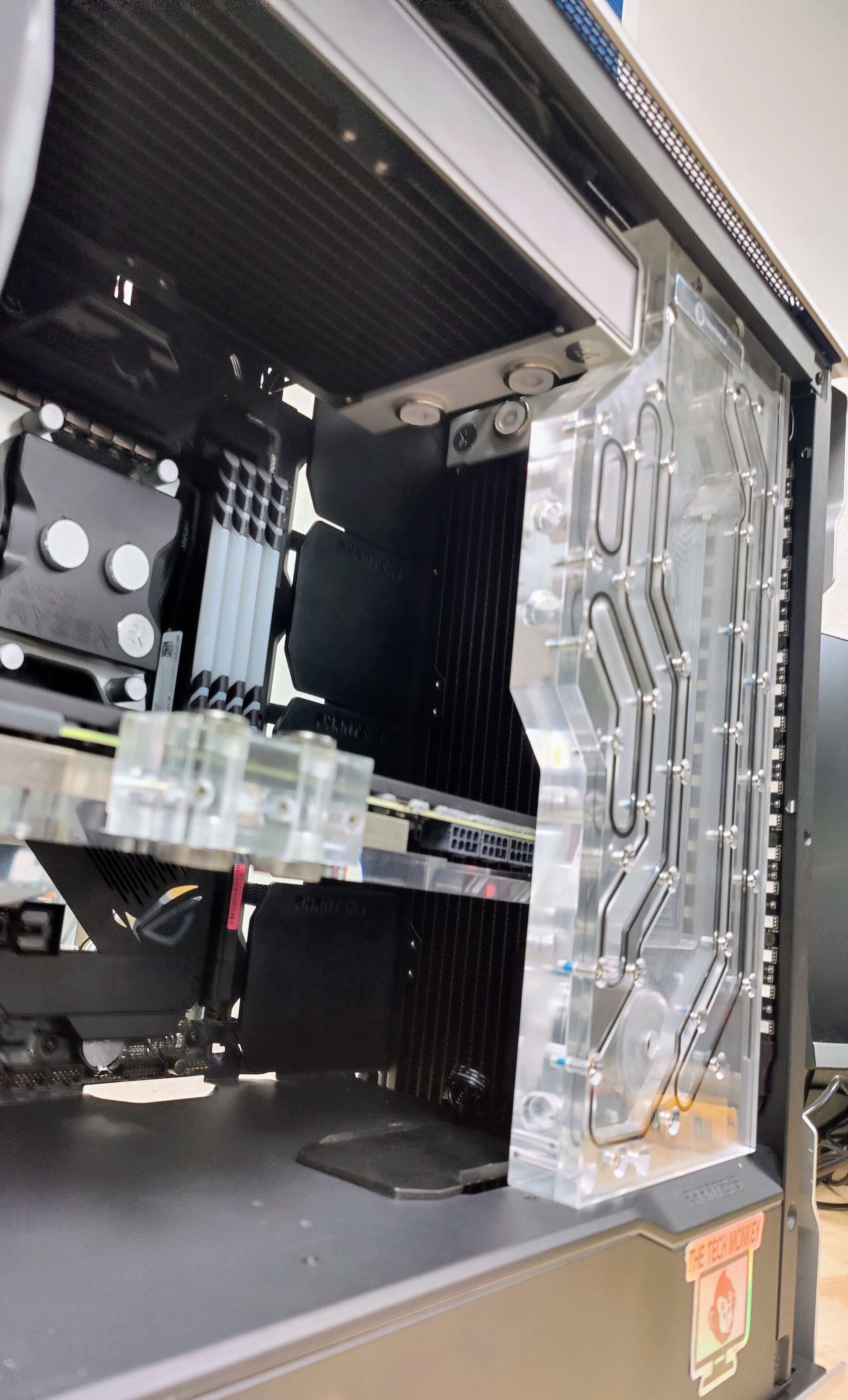 Office PC with Standalone Leakshield » builds.gg