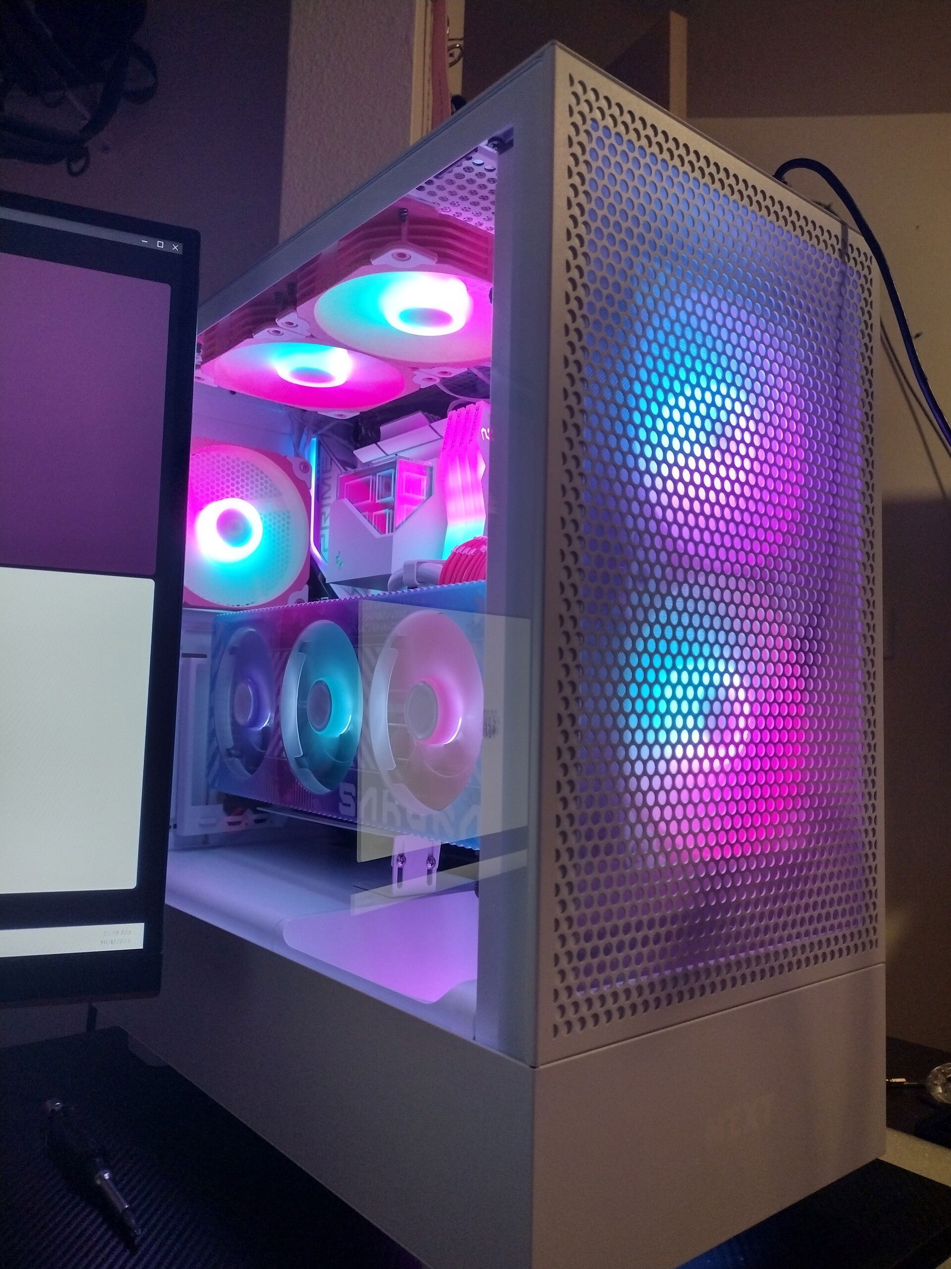 NZXT H5 Flow » builds.gg