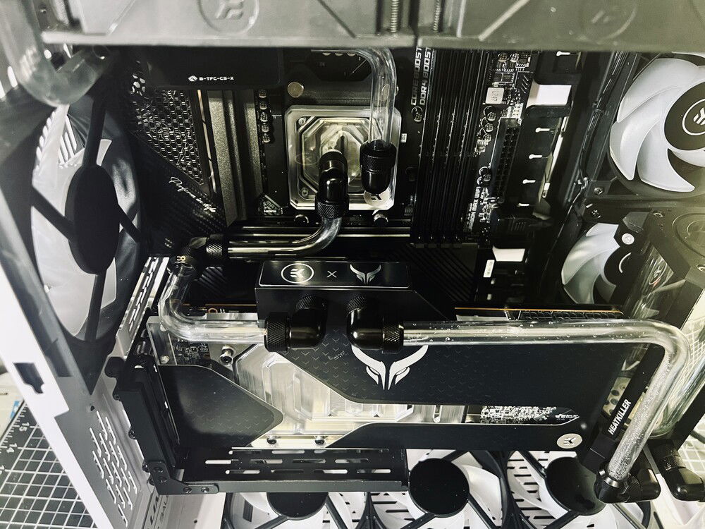 Detail of the tube run around the GPU and into the CPU block.