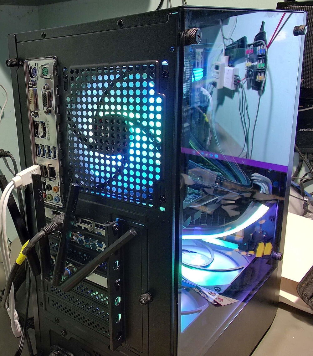 AeroCool Wave-G-BK-V1 » builds.gg