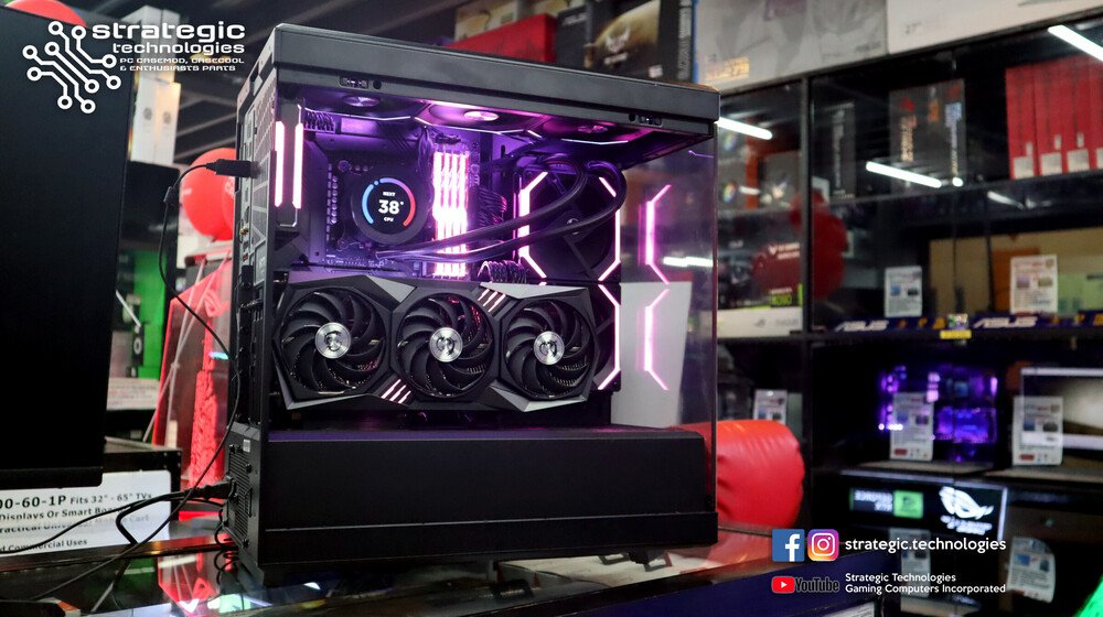 Hyte Y40 Gaming PC Build »