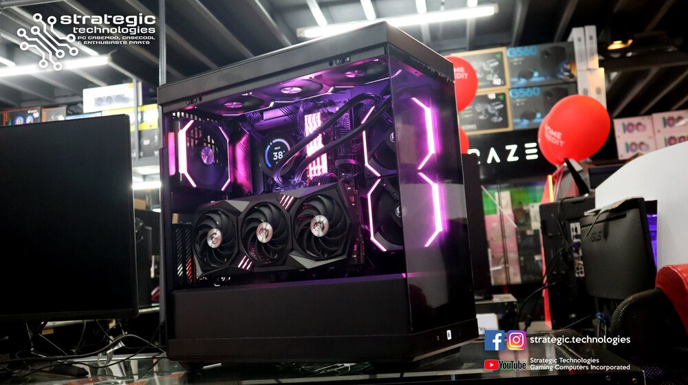 Hyte Y40 Gaming PC Build »